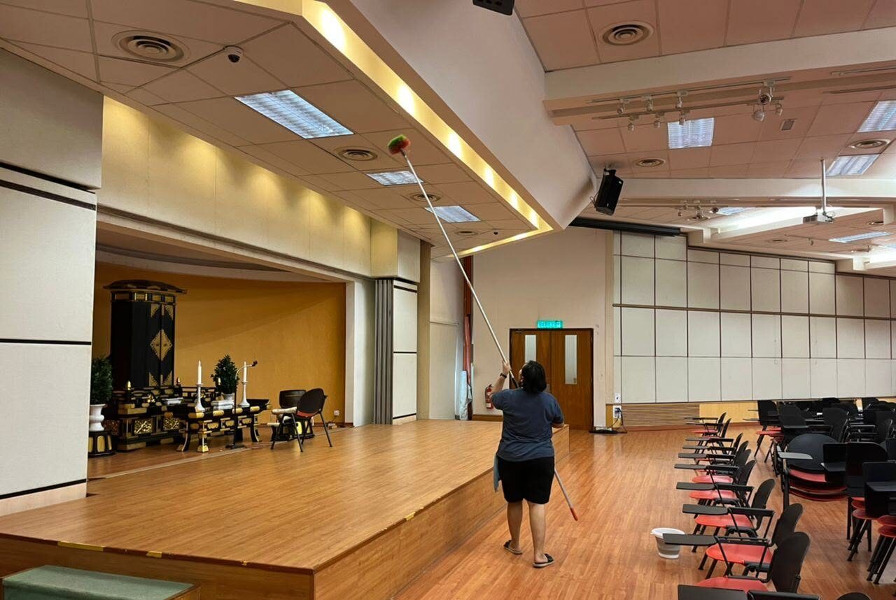 Hall cleaning