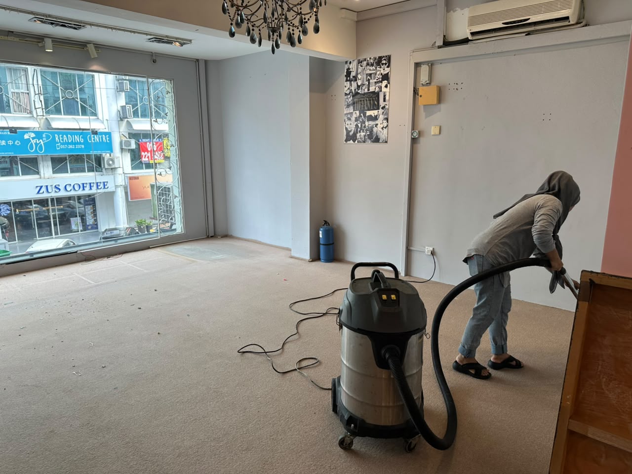 Shop cleaning by Big Family Cleaning